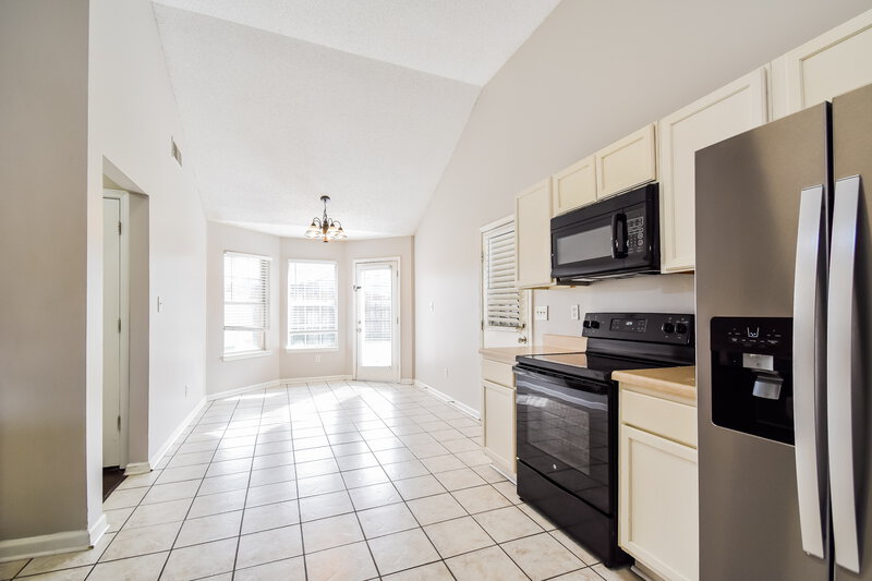 1,690/Mo, 6795 Black Oak Dr Walls, MS 38680 Kitchen View