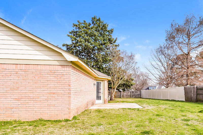 1,690/Mo, 6795 Black Oak Dr Walls, MS 38680 Rear View