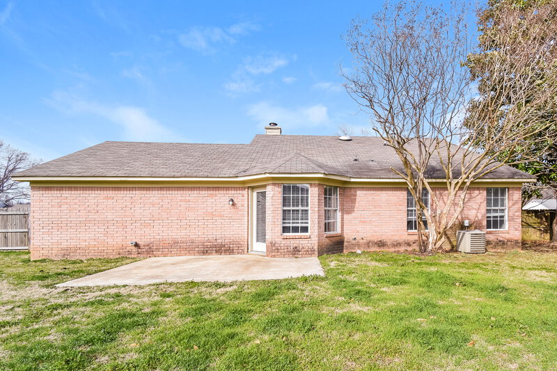 1,690/Mo, 6795 Black Oak Dr Walls, MS 38680 Rear View 2