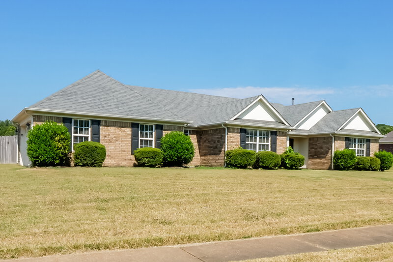 1,995/Mo, 2401 Forest Hill Irene Rd N Cordova, TN 38016 Front View