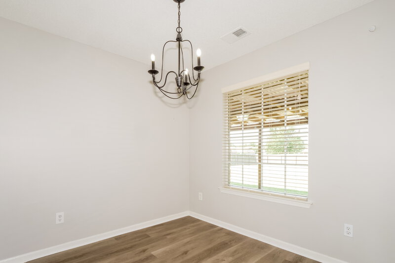1,995/Mo, 2401 Forest Hill Irene Rd N Cordova, TN 38016 Dining Room View