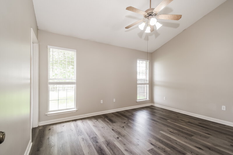 1,970/Mo, 8181 Martin Dr Southaven, MS 38671 Main Bedroom View