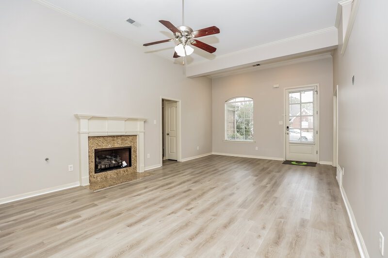 3,120/Mo, 5823 Stonewall Dr Olive Branch, MS 38654 Living Room View 2