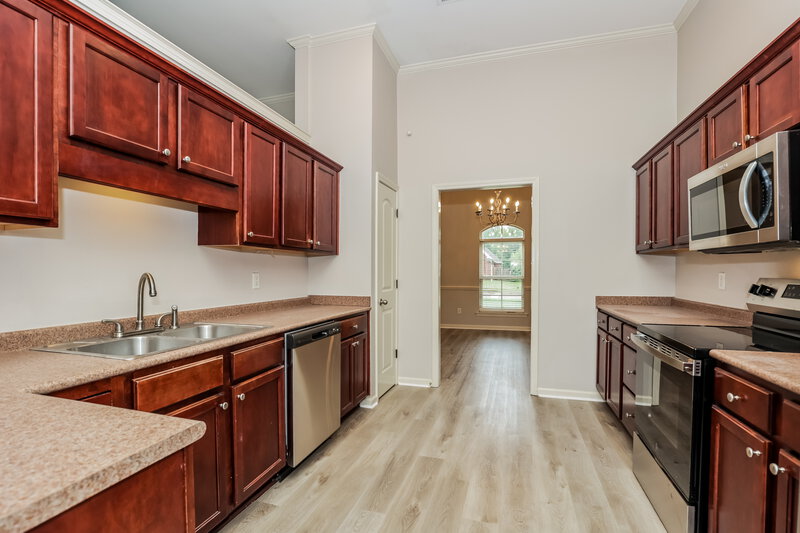 3,120/Mo, 5823 Stonewall Dr Olive Branch, MS 38654 Kitchen View
