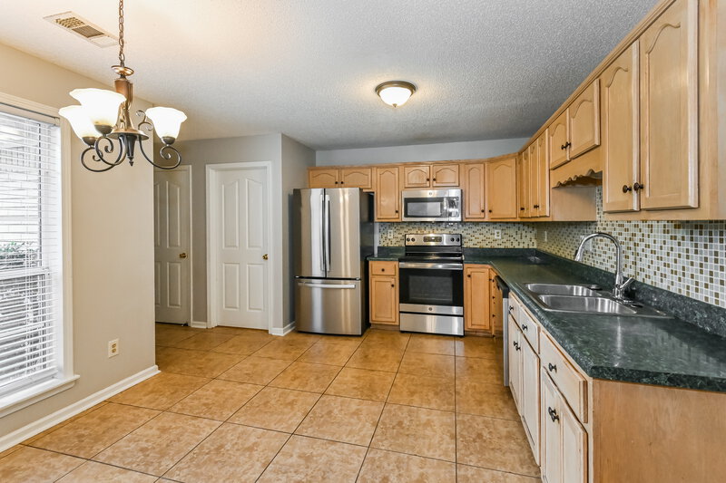 2,200/Mo, 2086 Heather Rdg Southaven, MS 38672 Floorplan View 3