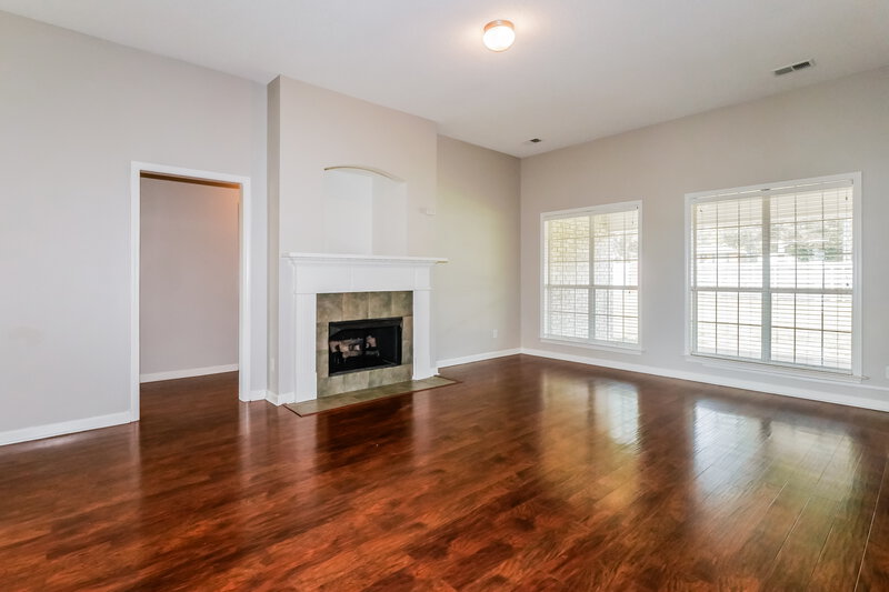 2,170/Mo, 7838 Alexanders Crossing Dr Olive Branch, MS 38654 Living Room View 2