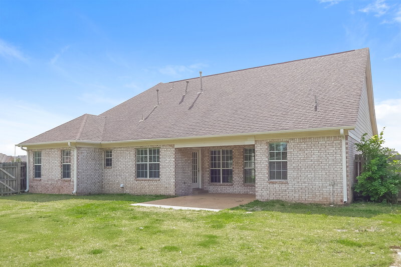2,170/Mo, 7838 Alexanders Crossing Dr Olive Branch, MS 38654 Rear View 2