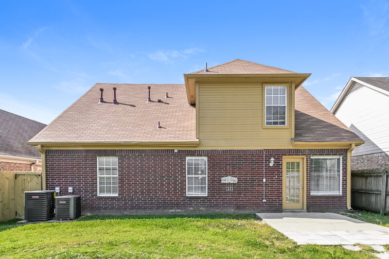 1,865/Mo, 9956 Vista Ridge Dr Olive Branch, MS 38654 Rear View