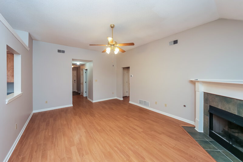 2,470/Mo, 8243 Cross Point Dr Olive Branch, MS 38654 Living Room View 2