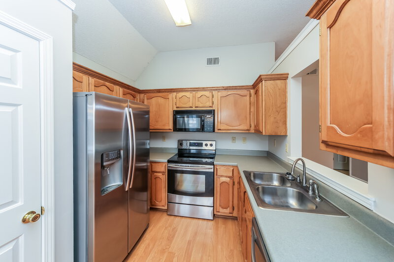 2,470/Mo, 8243 Cross Point Dr Olive Branch, MS 38654 Kitchen View