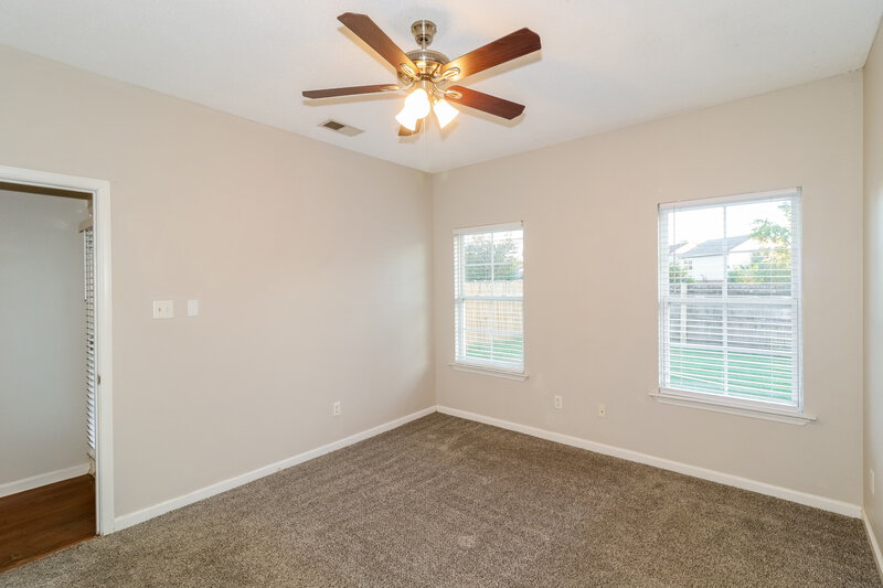 1,655/Mo, 9885 White Poplar Dr Olive Branch, MS 38654 Bedroom View 2