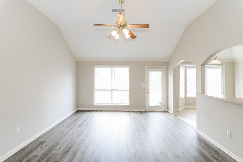 1,905/Mo, 8607 Brer Fox Cv Cordova, TN 38018 Living Room View