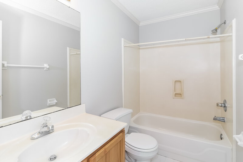1,905/Mo, 8607 Brer Fox Cv Cordova, TN 38018 Bathroom View