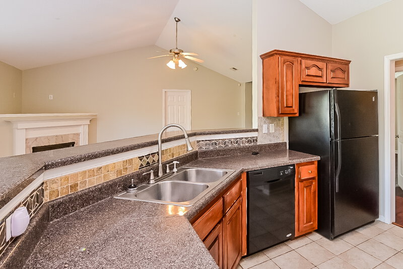 1,780/Mo, 8072 Delta Lakes Blvd Walls, MS 38680 Kitchen View