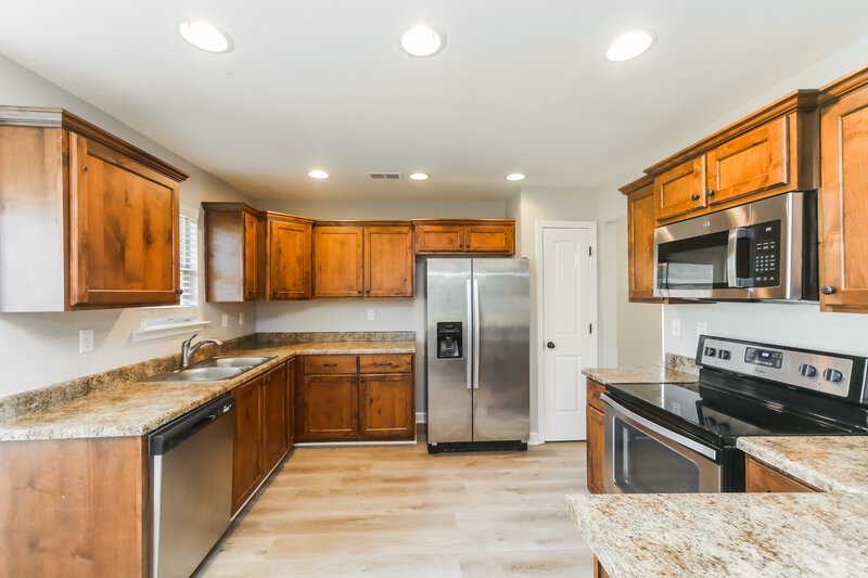 2,195/Mo, 7898 Ironwood Dr Southaven, MS 38671 Kitchen View