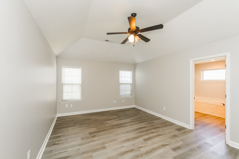 2,195/Mo, 7898 Ironwood Dr Southaven, MS 38671 Main Bedroom View