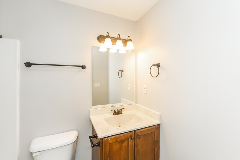 2,195/Mo, 7898 Ironwood Dr Southaven, MS 38671 Bathroom View