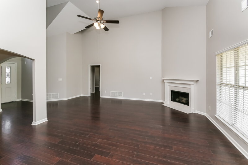 2,120/Mo, 1205 Worthington Dr Southaven, MS 38671 Living Room View