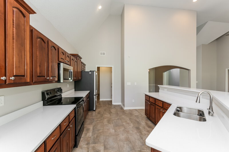 2,120/Mo, 1205 Worthington Dr Southaven, MS 38671 Kitchen View 2