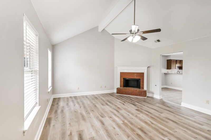 1,840/Mo, 3030 Caitlynn Cir N Horn Lake, MS 38637 Living Room View