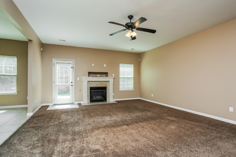 3,130/Mo, 6057 Vera Ln Olive Branch, MS 38654 Living Room View