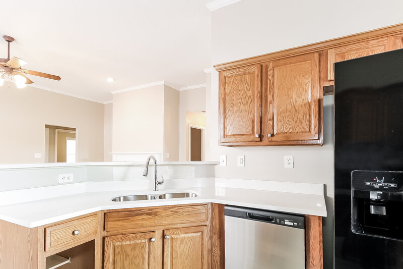 1,830/Mo, 9162 Acadia Pl Cordova, TN 38018 Kitchen View 2