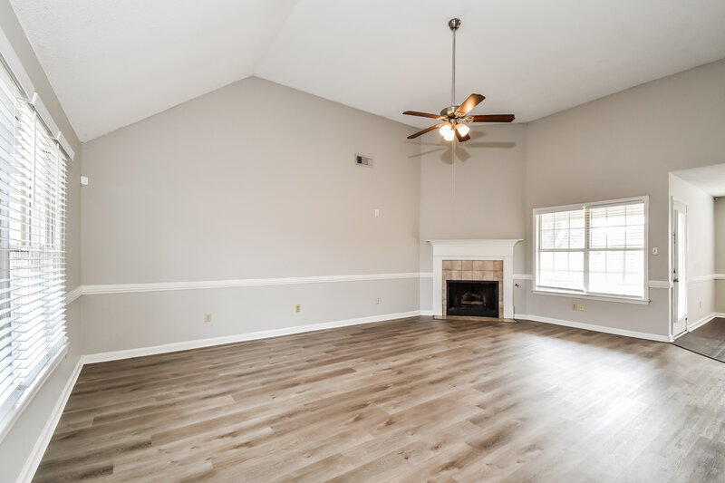 2,000/Mo, 7143 Emily Ln Olive Branch, MS 38654 Living Room View