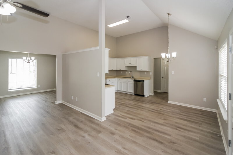 1,745/Mo, 100 Garden View Dr Oakland, TN 38060 Living Room View