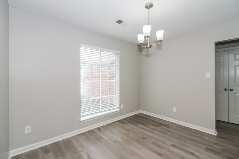 1,745/Mo, 100 Garden View Dr Oakland, TN 38060 Dining Room View