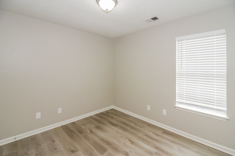 1,745/Mo, 100 Garden View Dr Oakland, TN 38060 Bedroom View