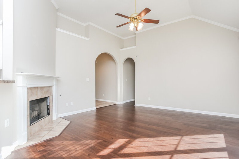 1,875/Mo, 8249 White Wing Ln Arlington, TN 38002 Living Room View 2