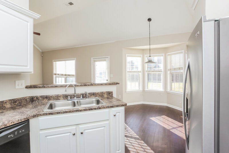 1,875/Mo, 8249 White Wing Ln Arlington, TN 38002 Breakfast Nook View