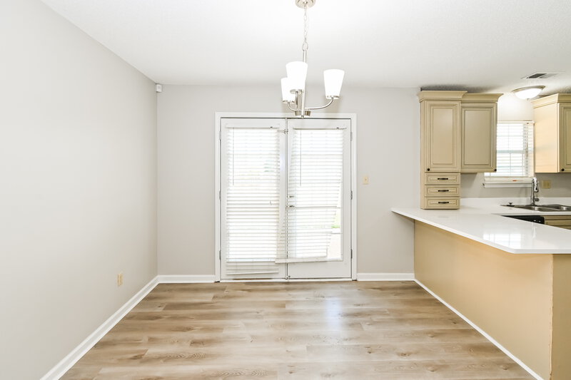 1,610/Mo, 1214 Thames Dr Southaven, MS 38671 Dining Room View