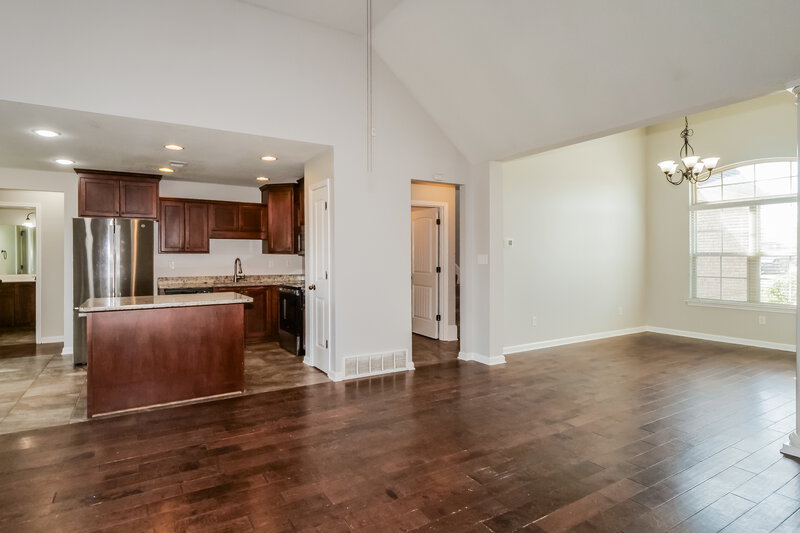 2,565/Mo, 8078 Baron Dr Olive Branch, MS 38654 Living Room View 2