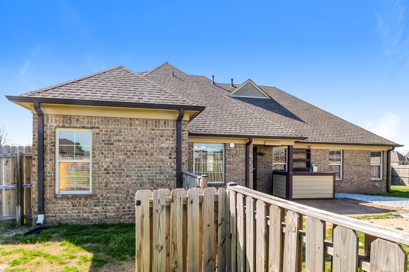 2,565/Mo, 8078 Baron Dr Olive Branch, MS 38654 Rear View