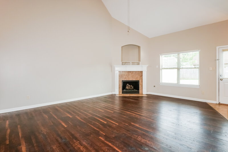 2,195/Mo, 445 Green Willow Cv Oakland, TN 38060 Living Room View