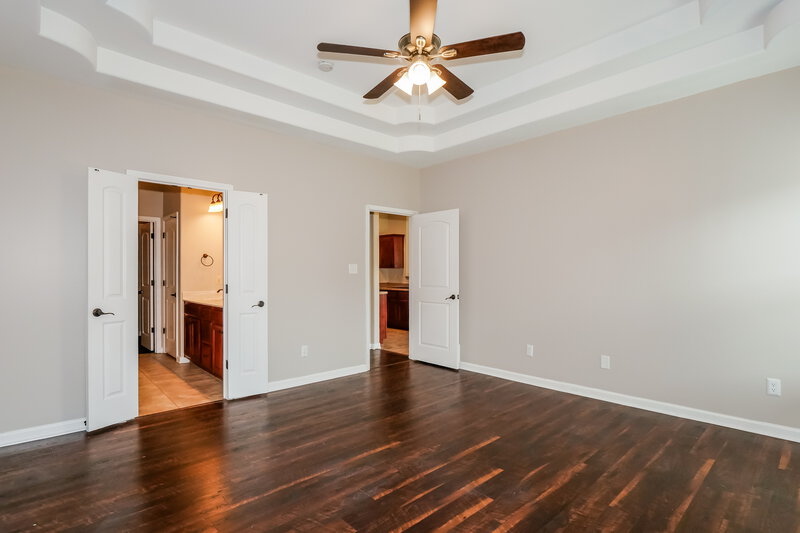 2,195/Mo, 445 Green Willow Cv Oakland, TN 38060 Main Bedroom View