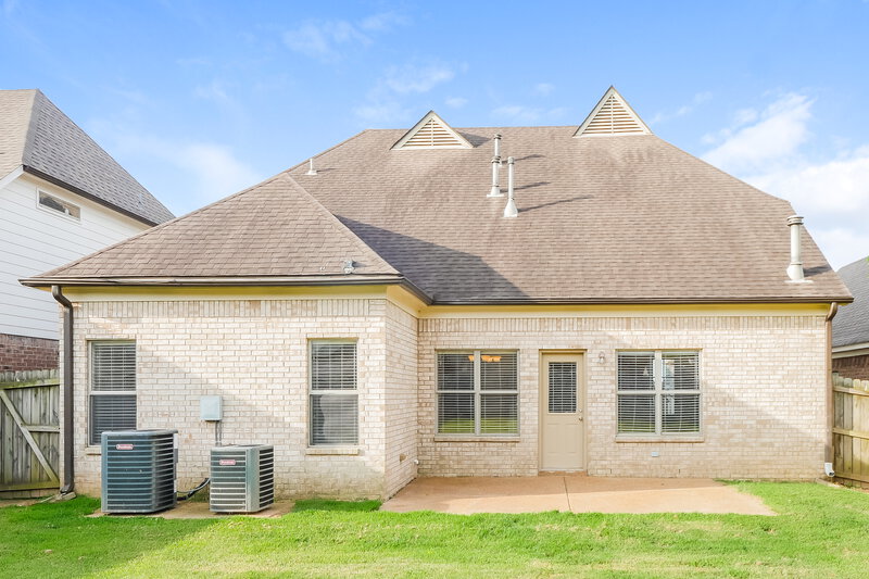 2,195/Mo, 445 Green Willow Cv Oakland, TN 38060 Rear View