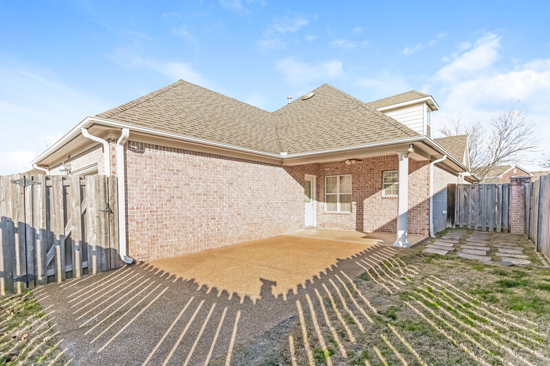 2,245/Mo, 4871 Stone Park Blvd Olive Branch, MS 38654 Rear View