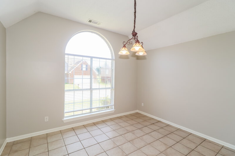 1,875/Mo, 9441 Club Walk Ct Lakeland, TN 38002 Dining Room View