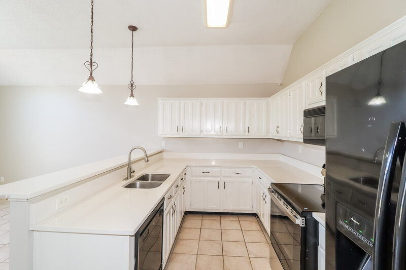 1,875/Mo, 9441 Club Walk Ct Lakeland, TN 38002 Kitchen View