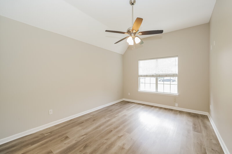 1,810/Mo, 7860 Idlebrook Cv Southaven, MS 38671 Main Bedroom View