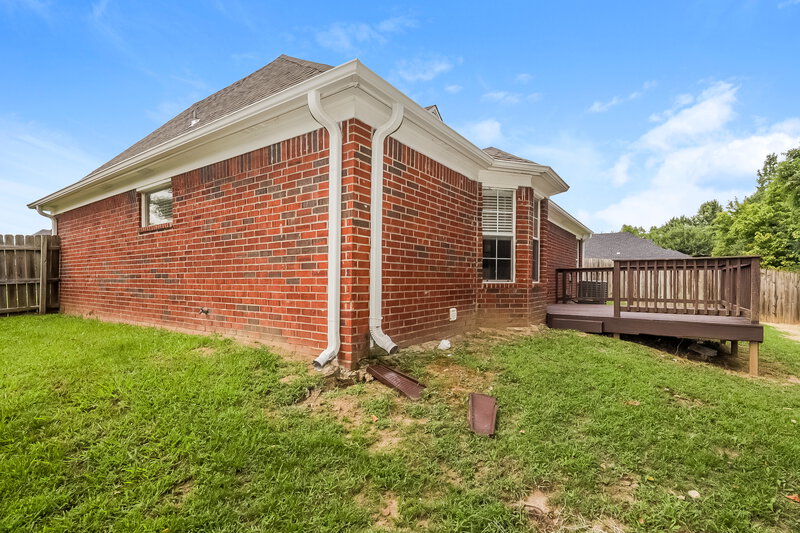 1,810/Mo, 7860 Idlebrook Cv Southaven, MS 38671 Rear View