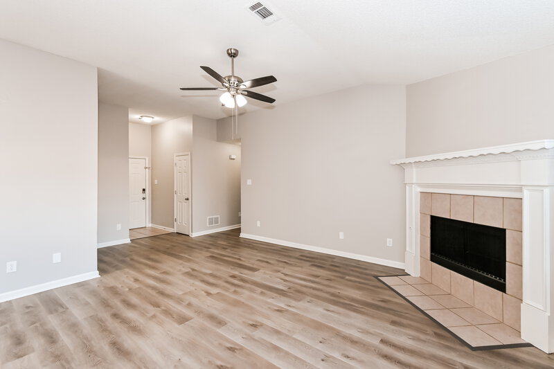 1,795/Mo, 190 Pine Ridge Ln Oakland, TN 38060 Living Room View