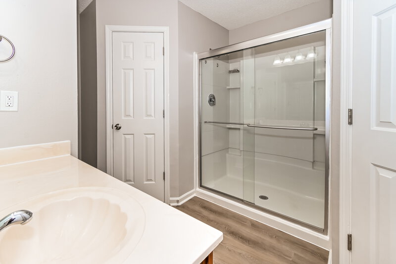 1,795/Mo, 190 Pine Ridge Ln Oakland, TN 38060 Main Bathroom View
