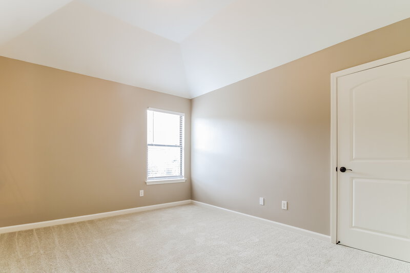 2,215/Mo, 245 Birch Springs Cv Oakland, TN 38060 Bedroom View