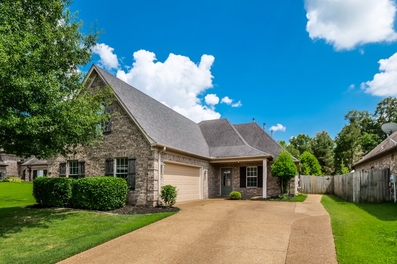 2,195/Mo, 4234 Markston Dr Southaven, MS 38672 Front View