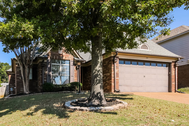 1,885/Mo, 225 Birch Springs Cv Oakland, TN 38060 Front View