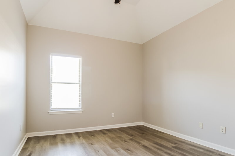 1,885/Mo, 225 Birch Springs Cv Oakland, TN 38060 Bedroom View 2