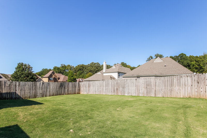 1,885/Mo, 225 Birch Springs Cv Oakland, TN 38060 Rear View